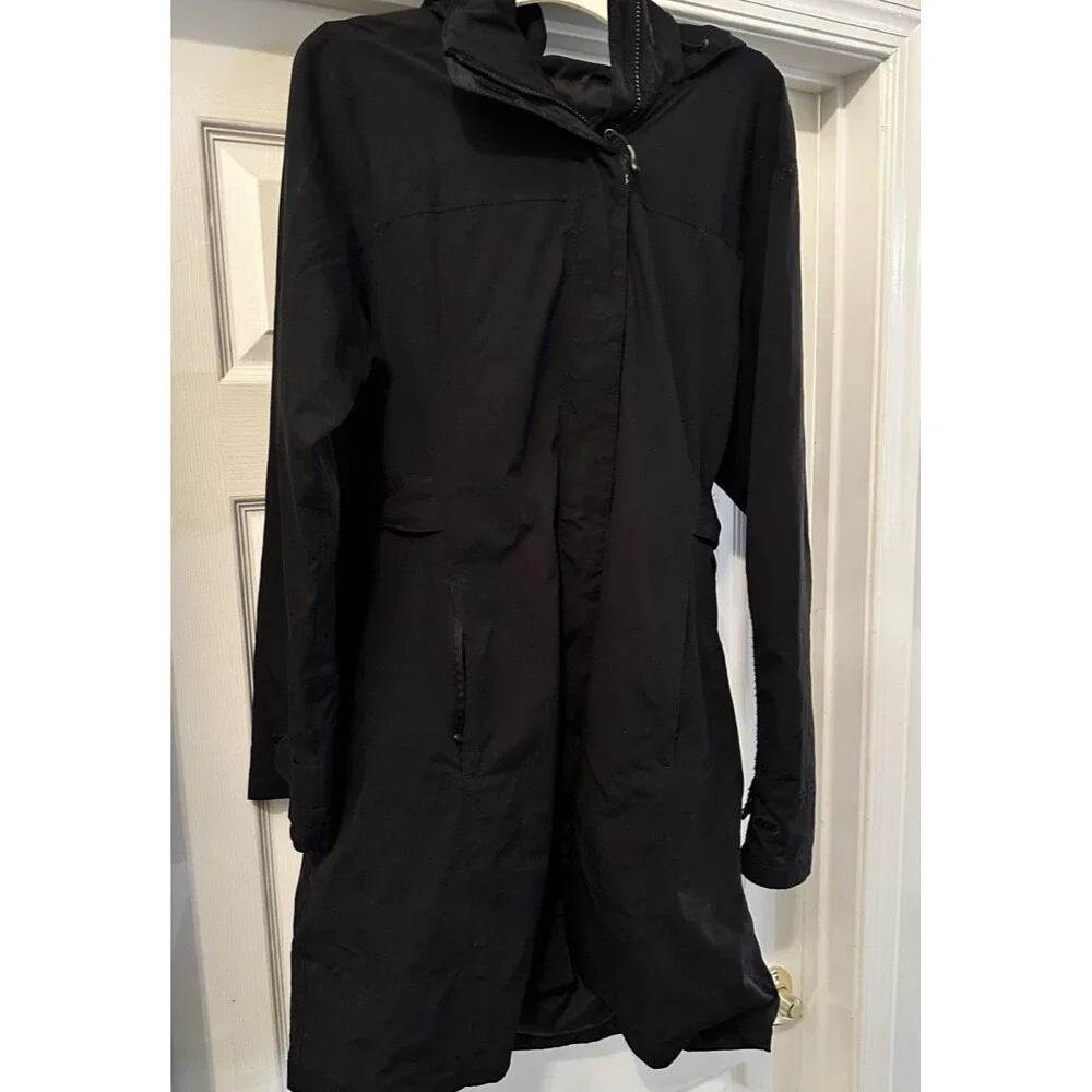 Ski Jacket Womans L removable hood Wind & Water-Resistance Outer Shell